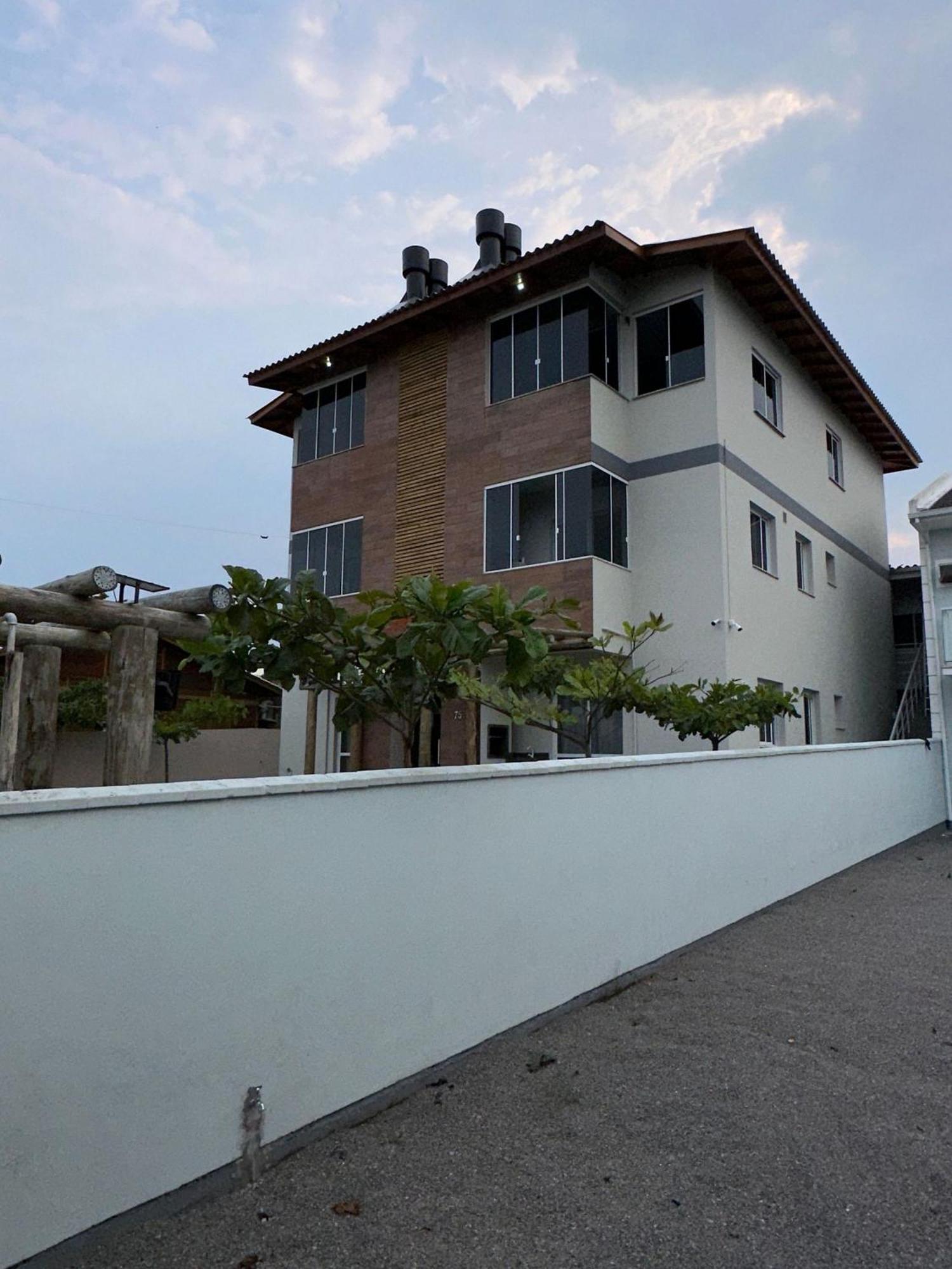 Residencial Wrubleski Sc Pinheiro Buitenkant foto