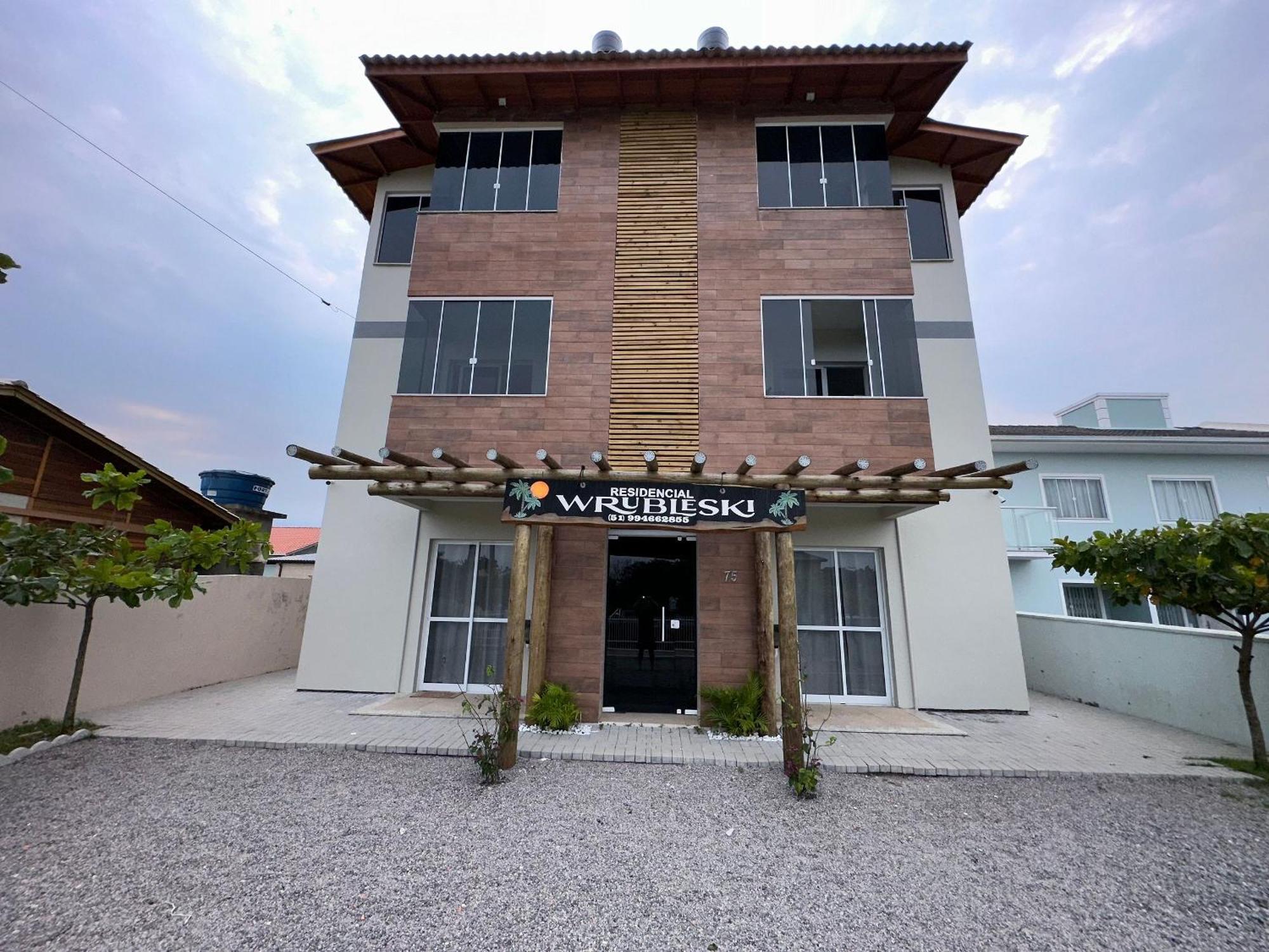 Residencial Wrubleski Sc Pinheiro Buitenkant foto